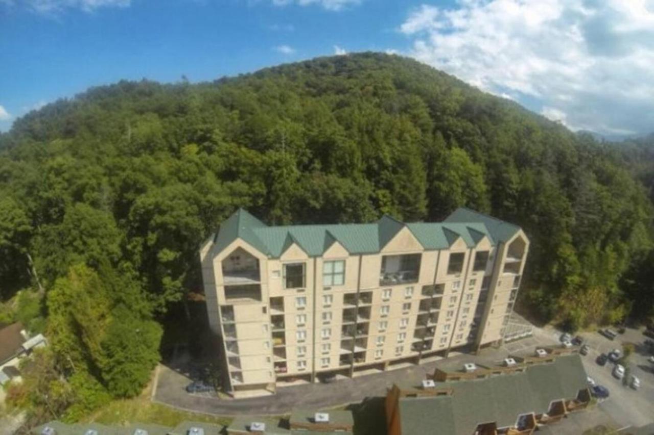 Gt307 Romantic Condo Downtown Gatlinburg & Pool Exterior photo